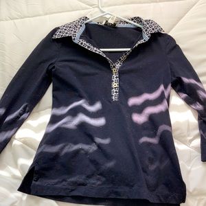 navy blue t shirt. collard neck line.